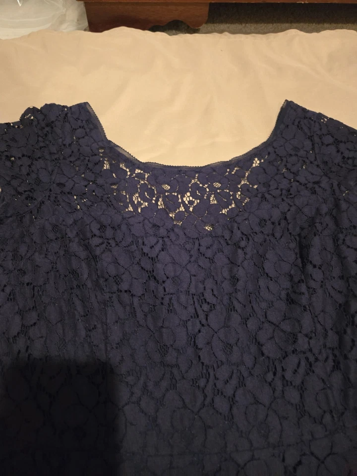 White House | Vestido Mercado Negro Cremallera Trasera Encaje Azul Marino Talla 4 Sin Cinturón Para Mujer’s Foto 2 de 4