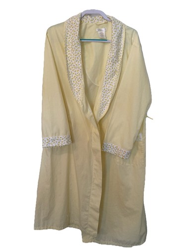 Secret Treasures Bath Robe Yellow Floral Trim Lace Pockets Belt - Picture 2 of 6