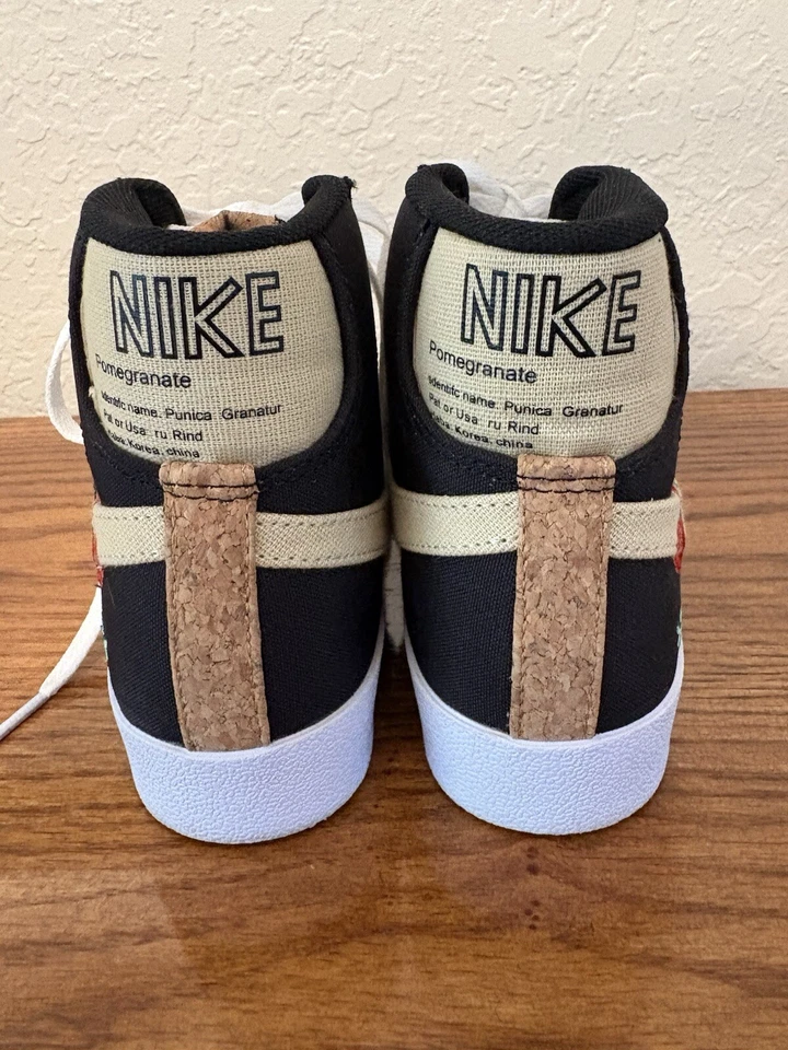 Nike Blazer Mid 77 Pomegranate Womens Sz 6.5 - image 3 of 4