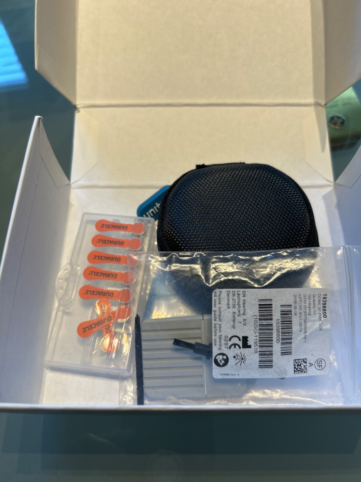 Unitron Moxi All Bluetooth Hearing Aids Pair.Not Tested. 