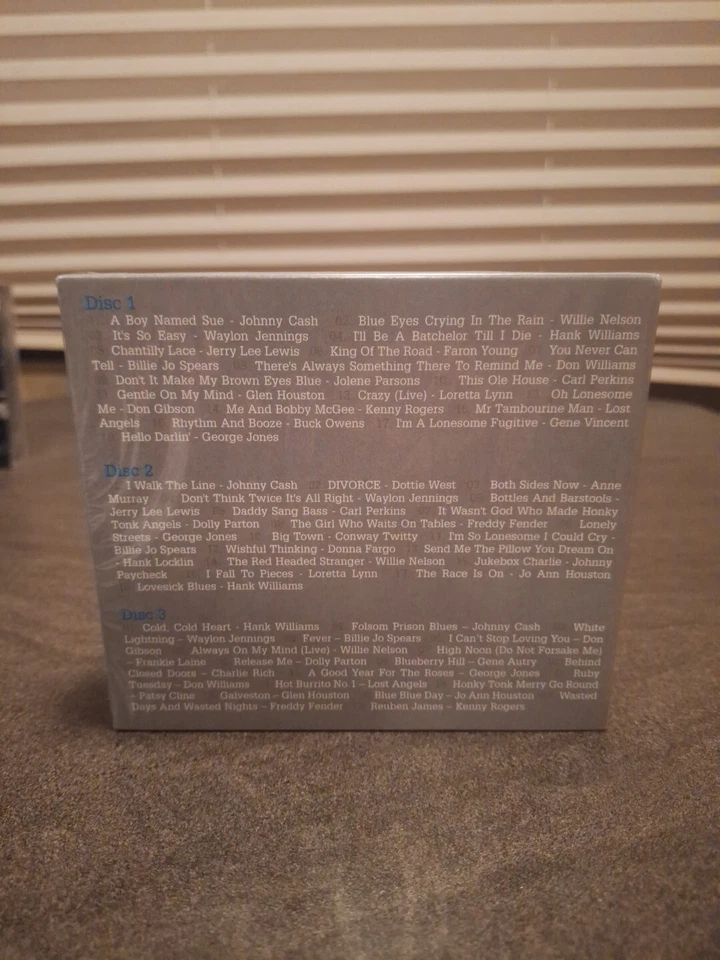 THE COUNTRY OUTLAWS 3 CDS Box, The Bad Side Of Coutry, Johnny Cash, Willie Nelso - Image 2 of 2