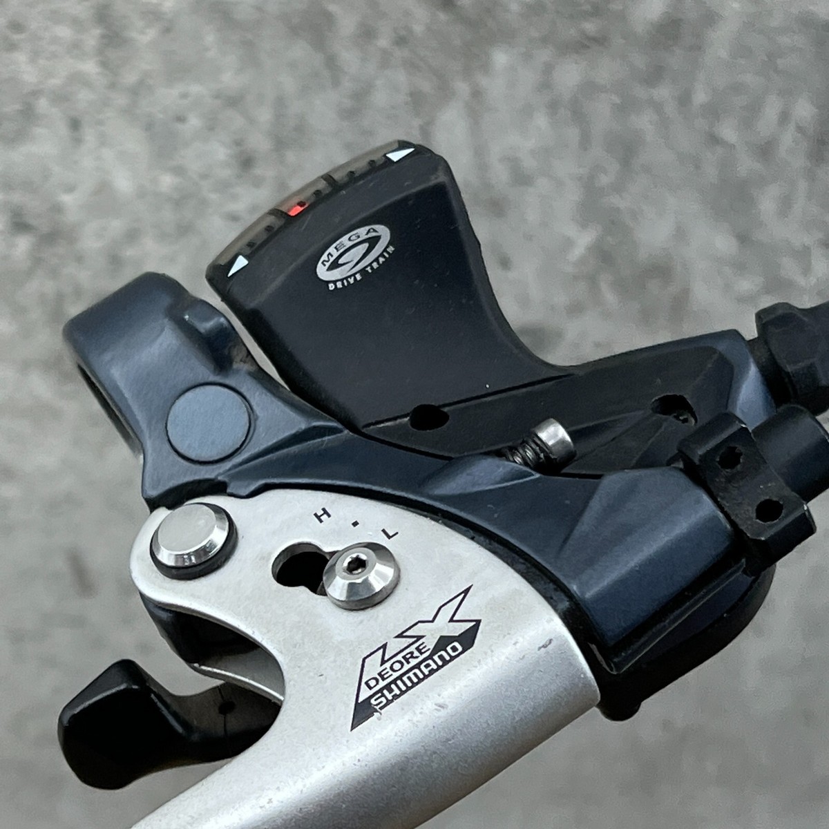Poignées De Vitesse Shimano Deore LX SL-M570 9V VTT – Vintage D’occasion – Japon