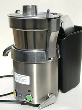 Santos #28 Pro Commercial Fruit and Vegetable Juice Extractor ~ MJ800