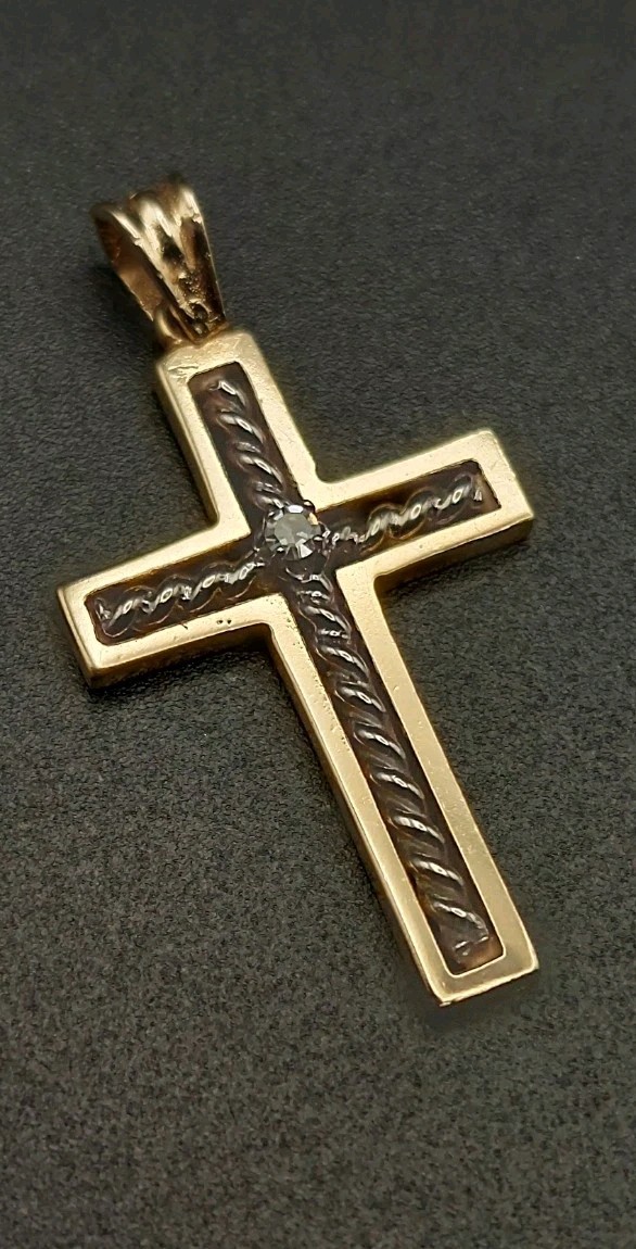 14k gold solid cross diamond solitaire pendant Wh… - image 2