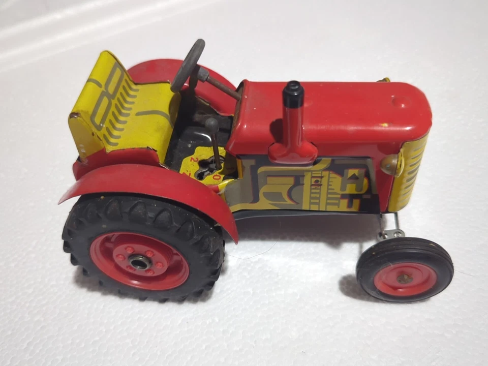 Vintage ZETOR Wind-up Tin Toy Farm Tractor - Czech Rep. KOVAP - No Trailer NB - Image 2 of 4