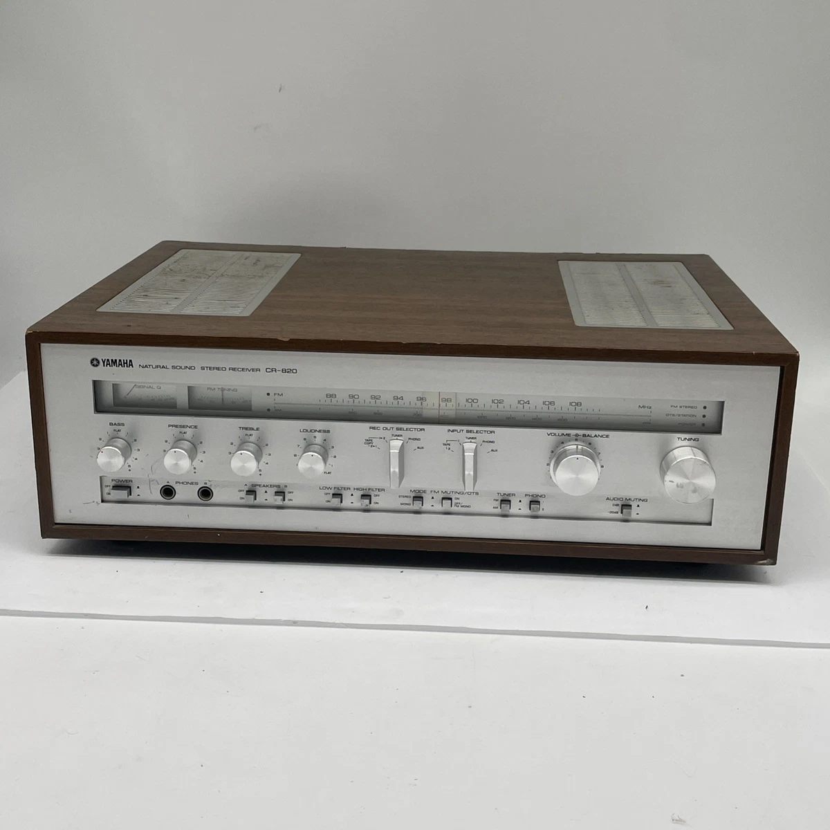 Panneau Avant (façade) Pour Ampli Yamaha CR-840 – Pièce D'occasion