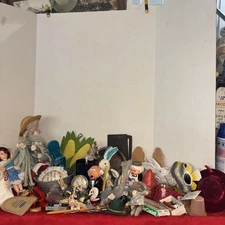 VINTAGE TO NOW JUNK DRAWER LOT- Estate Find #111225  Estate Find