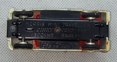 DINKY TOYS MORRIS MINI TRAVELLER ( 197 ) - 1:43 Vintage Model Car