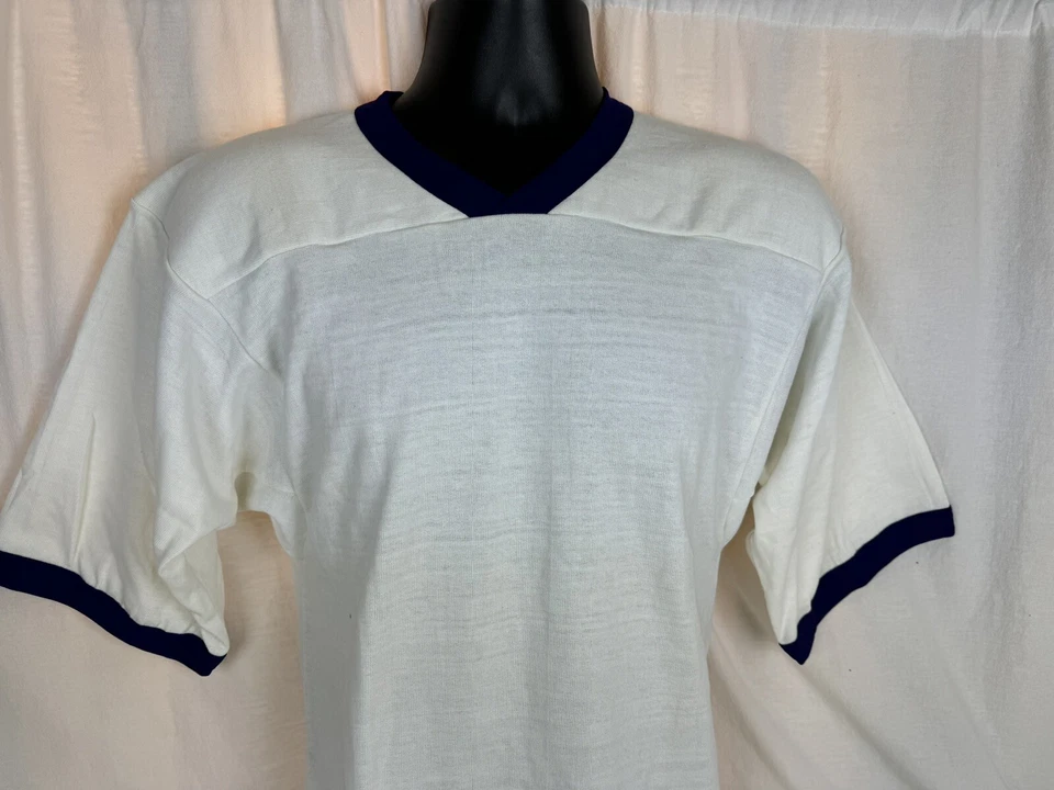 Camiseta deportiva vintage Russell Athletic Streetwear pequeña blanca/púrpura años 70 NOS dorada T Foto 2 de 4