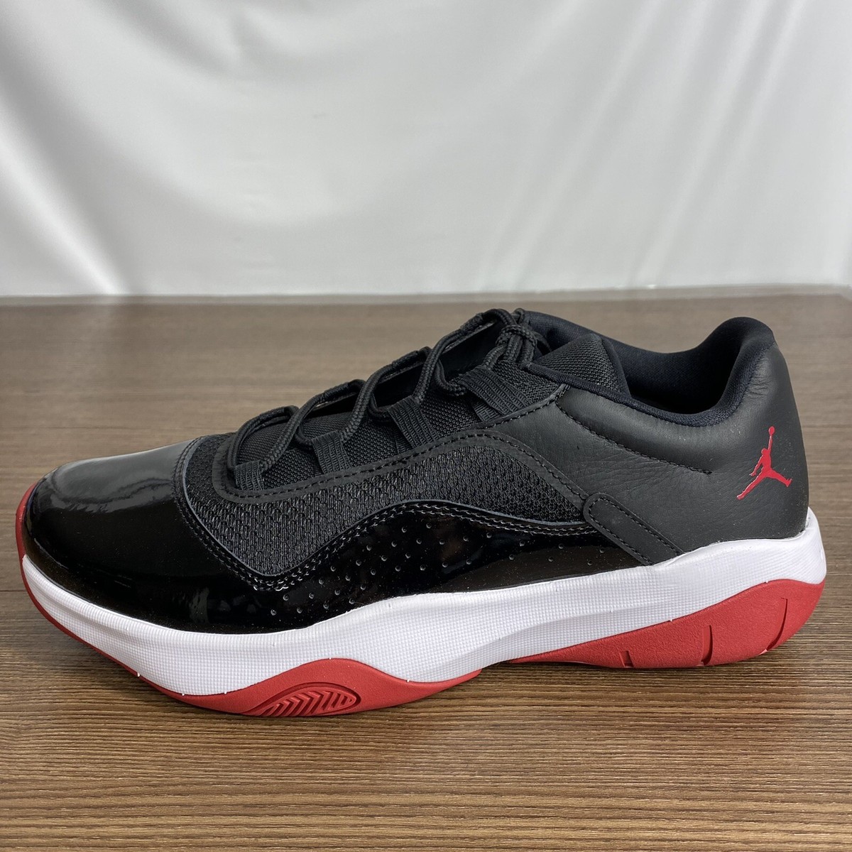 Air Jordan 11 Men display picture 1