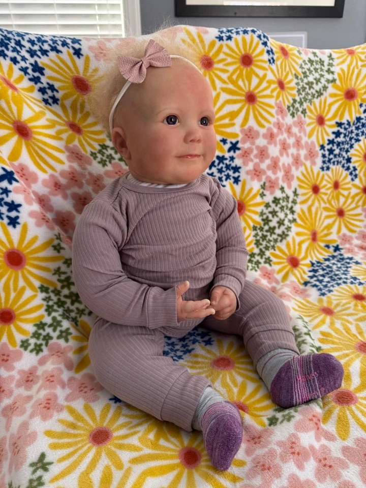 Realborn June Awake 25" 7 meses de idade - Imagem 2 de 4