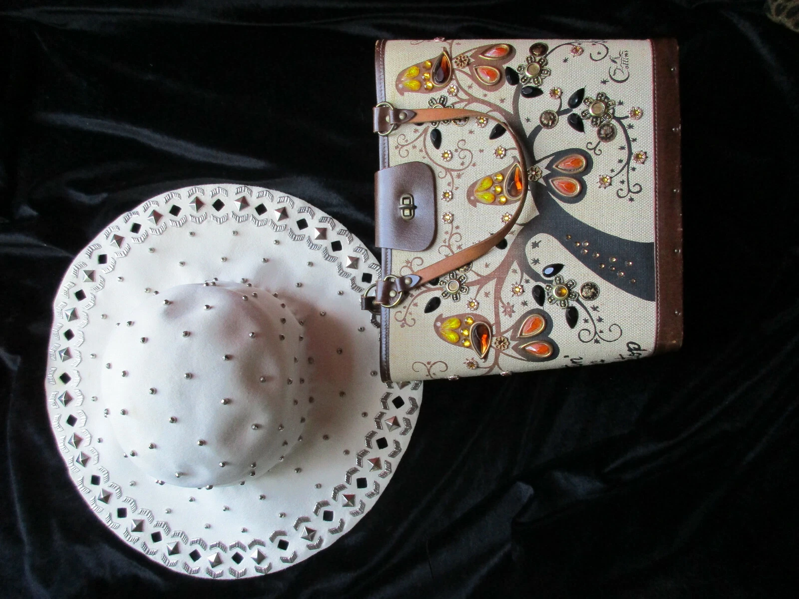 CHAPEAU HIPPIE VINTAGE ANNÉES 70 CHRÉTIEN DIOR STUDS CLOUTÉ 