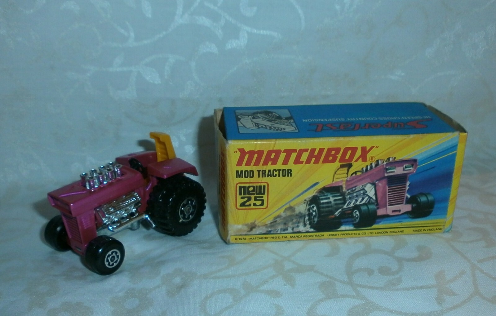 Miniature Matchbox Superfast 25 Mod Tractor Lesney 1972 en boite d'origine