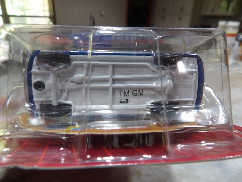 WHITE LIGHTNING 1999 GMC 2500 SAVANA VAN JOHNNY LIGHTNING COCA-COLA 1:64 - Picture 2 of 4