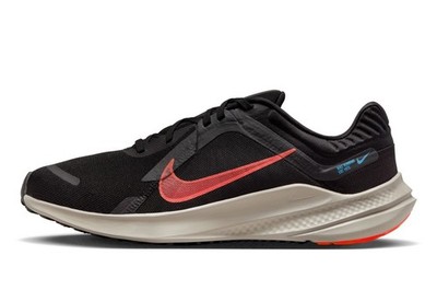 Nike Quest 5 schwarz hellrot Herren Sportschuhe Größe UK 9_10,5_11