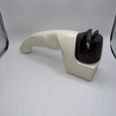 CUTCO KNIFE SHARPENER: Hand Held, Pull Through, Pearl White Handle -preowned #82