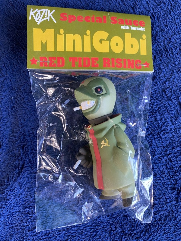 RED TIDE RISING MINIGOBI Vinyl Figure - Gobi x Monster 5 - 2007 - ​Muttpop *RARE