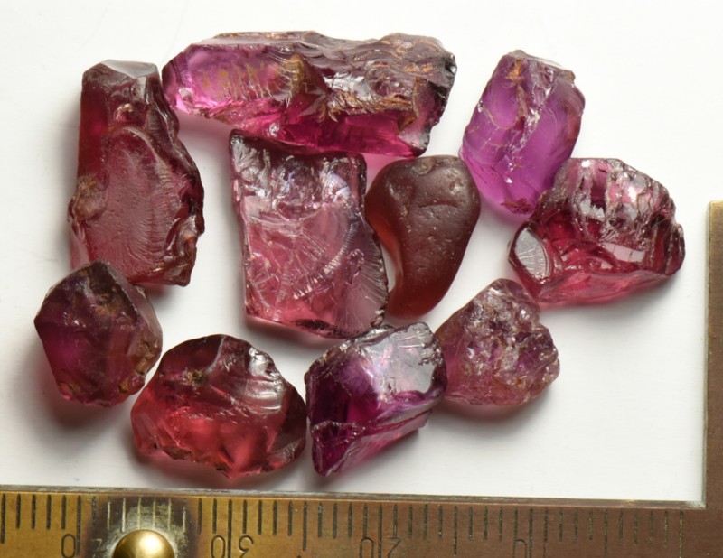 Tanzania Garnet Faceting mix lot 53 carats total weight 10 pieces rough