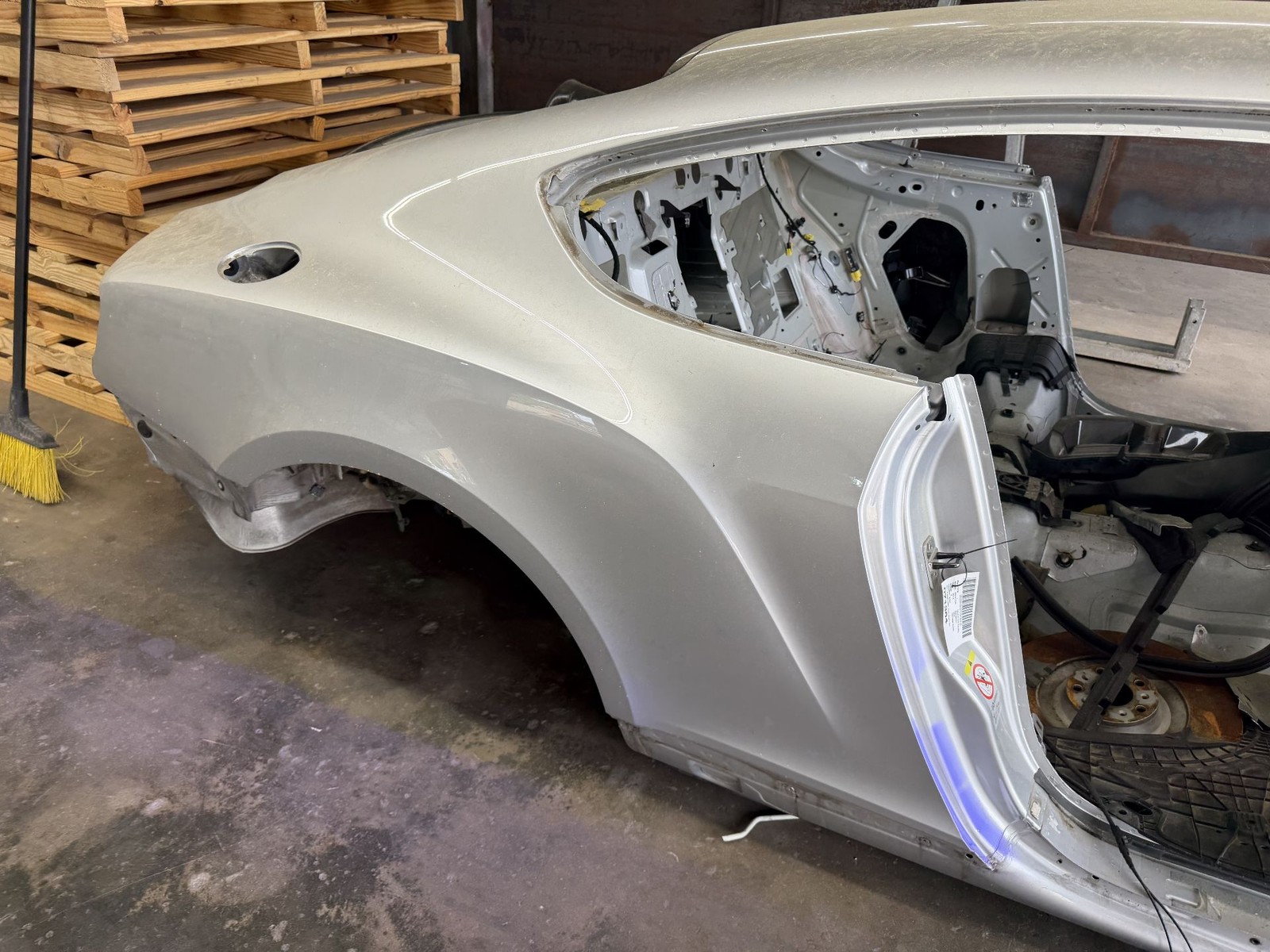 2011-2018 BENTLEY CONTINENTAL Rear Right Quarter Panel Body Cut Moonbeam Silver
