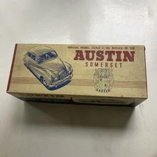 Victory Industries Model  1/18 Austin Somerset  Grey Battery Powered (Untested)