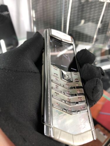 VERTU SIGNATURE S MOTHER PEARLES 344 DIAMONDS 🤍💎 - Picture 2 of 14