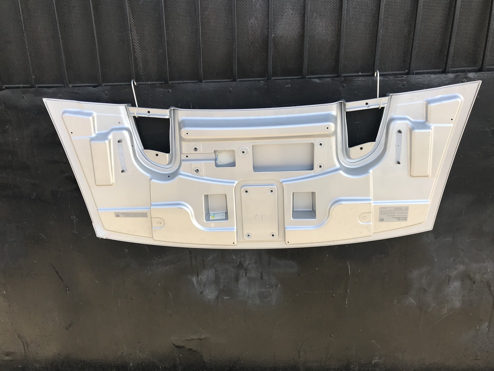 2011-14 AUDI R8 SPYDER CONVERTIBLE, DECKLID, TRUNK,REAR HATCH, TAILGATE OEM