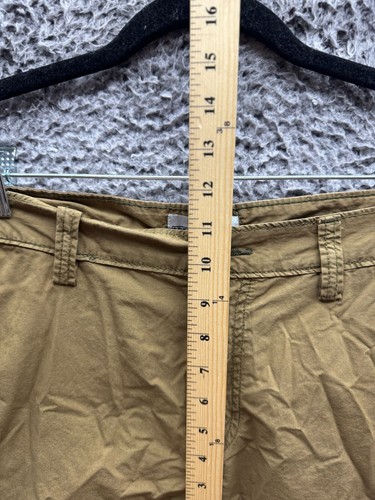 Napapijri Khaki Noto Bermuda Cargo Shorts Lightweight Mens Size 36 - Picture 10 of 12