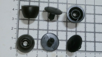 Kunststoff NIETEN Füße MEHRZWECK 18mm Gepäck, Taschen, Rucksack, Campingfuß