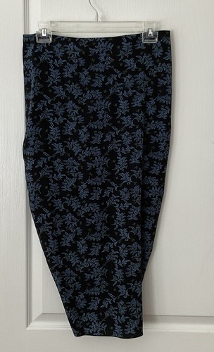 FALDA DE SEDA VERONICA BARBA NEGRA ESTAMPADO FLORAL Talla 6 Azul Cremallera Frontal $350 RV - Imagen 4 de 15