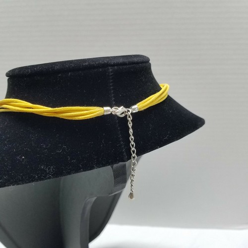 Choker Yellow Thread Corded Choker With Enameled Flower And Rhinestones 17" - Picture 6 of 6