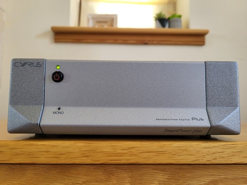 Cyrus Smart Power Plus - Stereo / Mono Endstufe - 90W/Kanal (S) - 150W/Kanal (M)