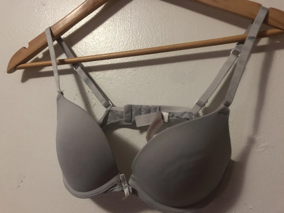 Sujetador Xhilaration 32B acolchado ajustable gris nuevo sin etiquetas para niñas Foto 4 de 4