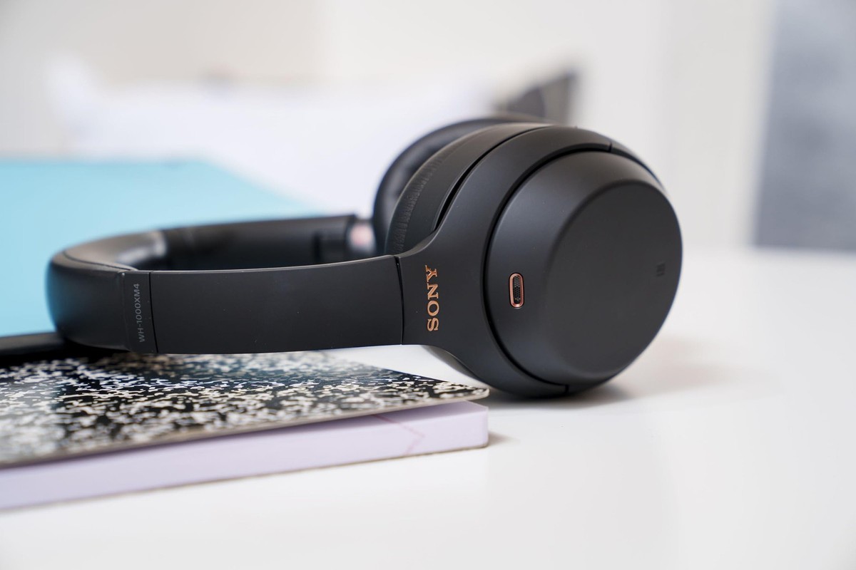 Sony - WH-1000XM4 Wireless Noise-Cancelling Over-the-Ear