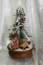 VTG. ANRI Wood CHRISTMAS TREE Nativity Thorens Swiss Movement Rotating Music Box