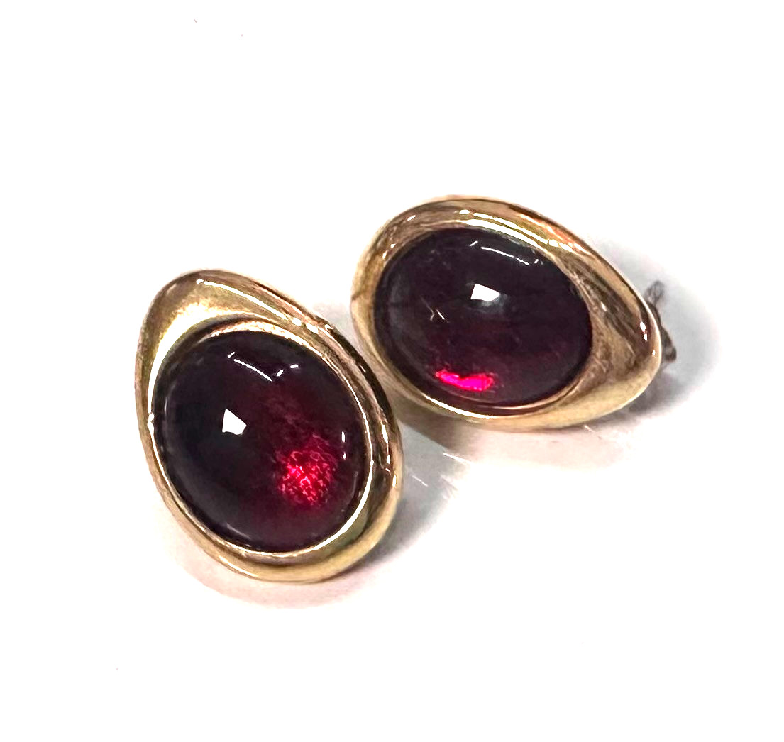 Signed AVON Red Stone Vtg Costume Gold Tone Pierced Earrings Jewelry Lot M