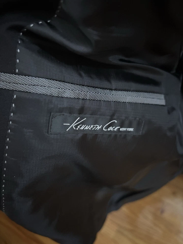 Men’s Kenneth Cole New York Blazer Size 40S - Image 3 of 4