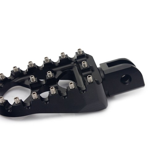 Foot Pegs MX Style Softail M8 2018-23 Street Bob FXBB FXBBS Low Rider FXLR FXLRS - Picture 5 of 9