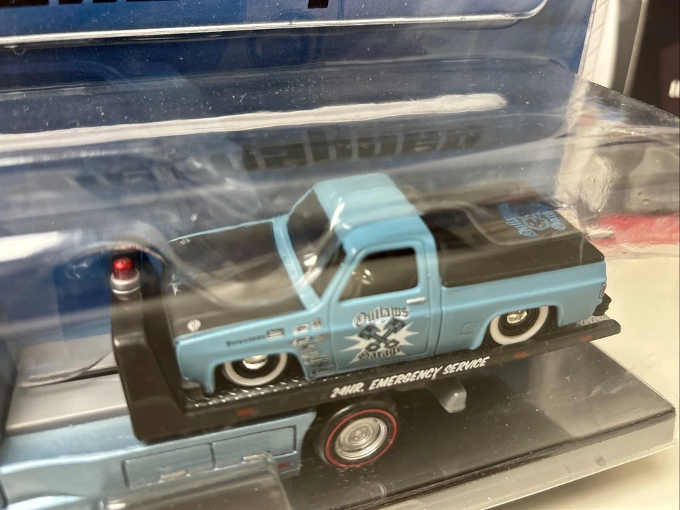 Maisto All Stars Elite Transport 1/64 Police Flatbed 1987 Chevrolet 1500 Truck - Image 3 of 4