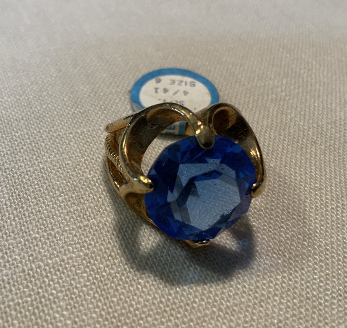 Color September Birthstone Sorrento Vtg Ring Gold Tone Blue Topaz
