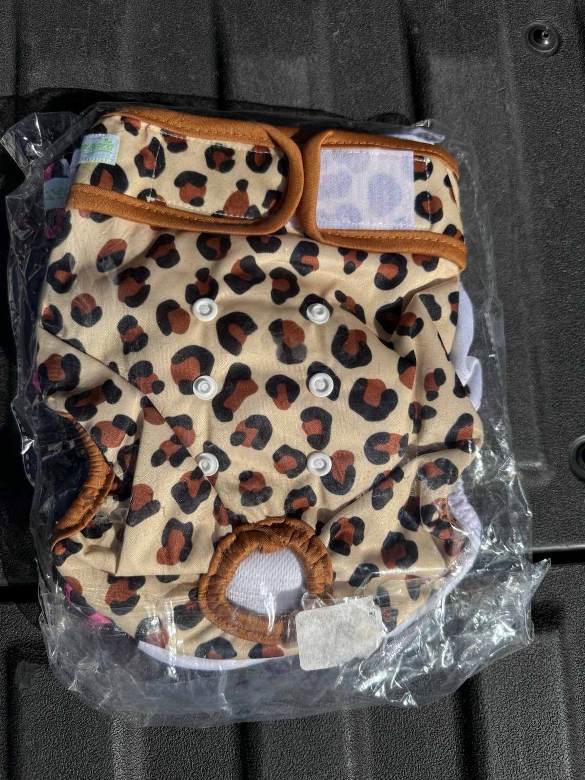 Wegreeco Washable Female Dog Diapers Large (3) Animal Prints New