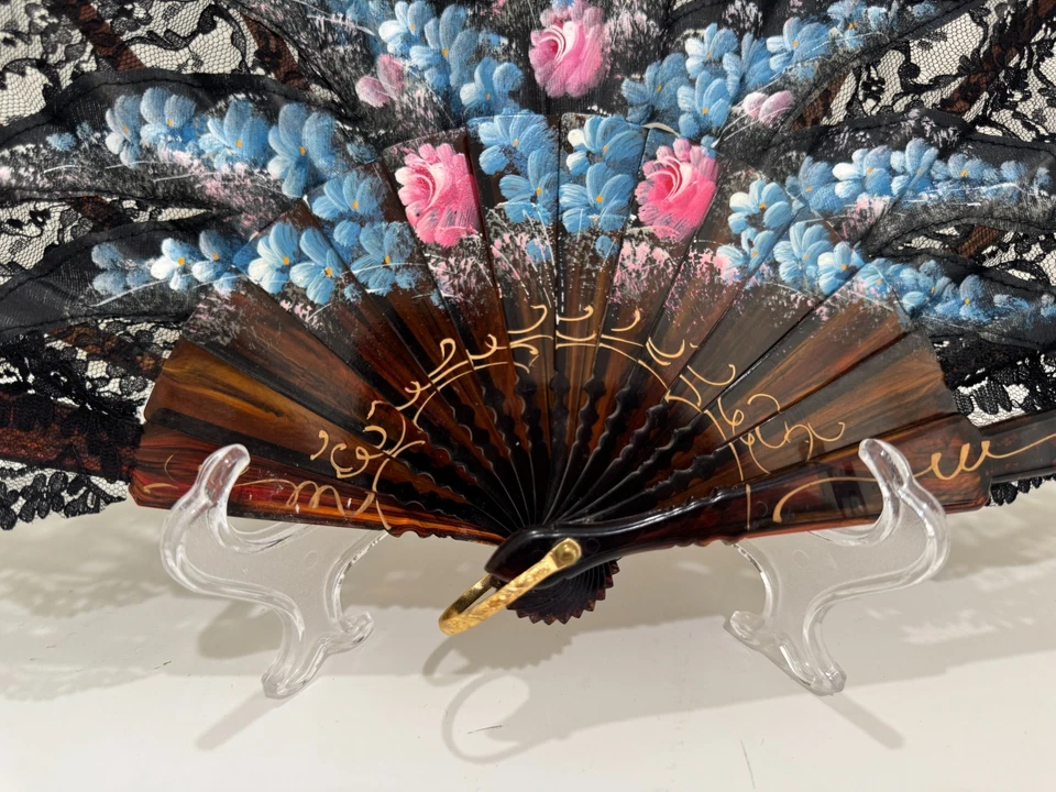 Vintage Spanish Lace Hand Fan El Corte Inglés Floral Hand Painted - Image 3 of 4