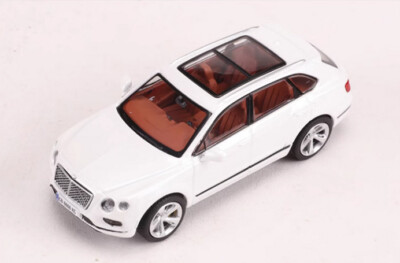 Bentley ミニカー　新品未使用　 Bentayga 1:64 Bentley Bentayga SUV Diecast Model Car Toys Hobby