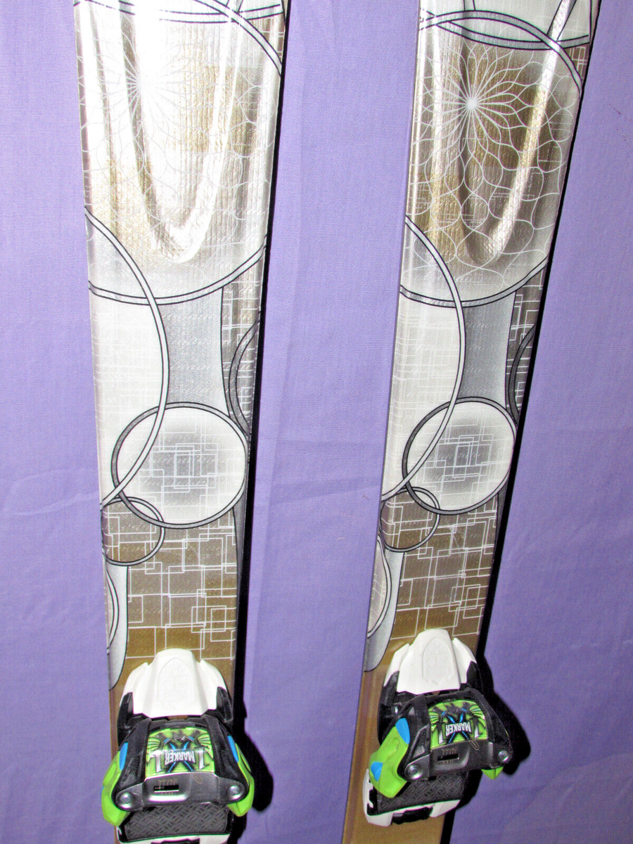 K2 SuperSmooth women's all mtn skis 149cm with Marker SQUIRE K2 SuperSmooth women's all mtn skis 149cm with Marker SQUIRE