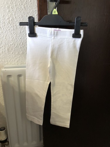 Tesco Girls White Cropped Leggings (5-6 