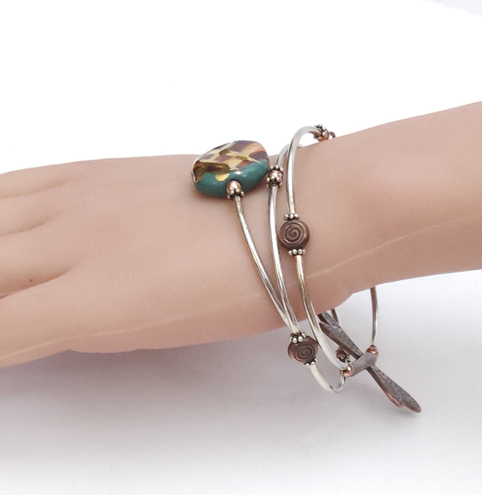 Handmade Memory Wire Wrap Bracelet Dragonfly Char… - image 4