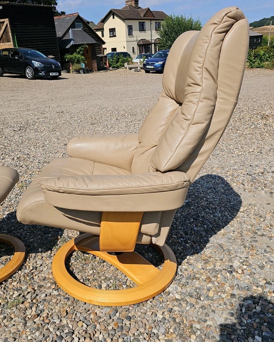 John Lewis Ekornes Stressless Style Chair With Footstall Beige Leather — image 15