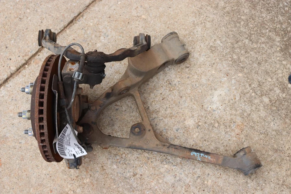 Chevy Tahoe 2000-2006 tracción trasera eje delantero derecho buje nudillo con brazos de control OEM Foto 4 de 4