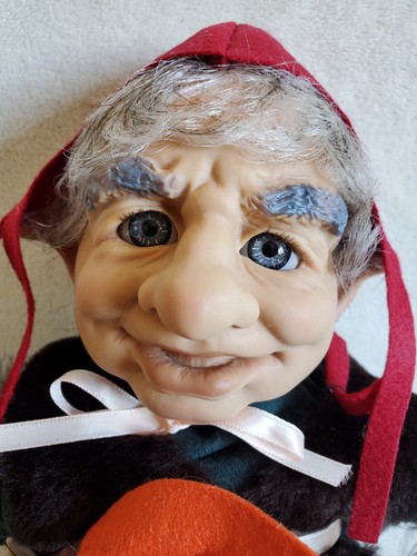 Great Elven Forest Collection Elf, Great Condition! Adorable! Must Have Item!