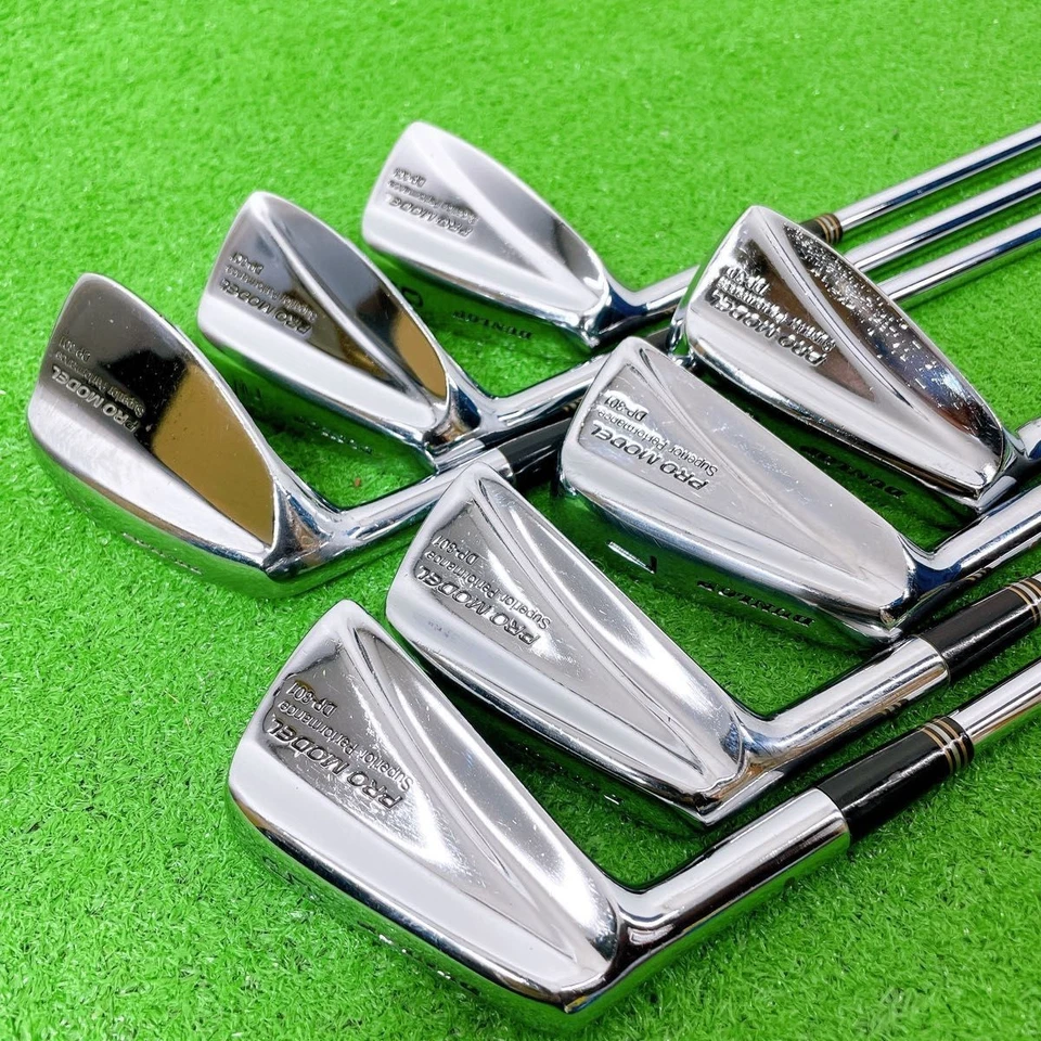 Left-Handed Dunlop Pro Model DP-30 Irons #5-9,Pw,Sw(7Clubs)/Dynamic Gold/Flex:R - Image 2 of 4