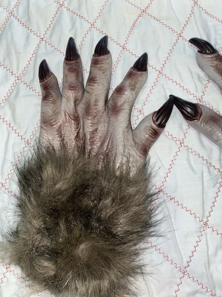 Disfraz Hombre Lobo Manos Con Piel Gran Realismo Talla Adulto Halloween Juegos con disfraces Guante Foto 4 de 4